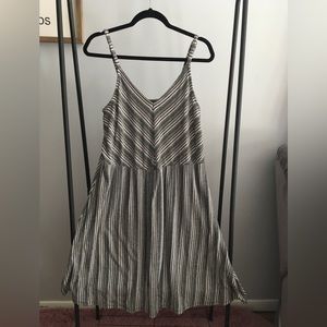 Universal Thread Black and White Striped Dress XXL